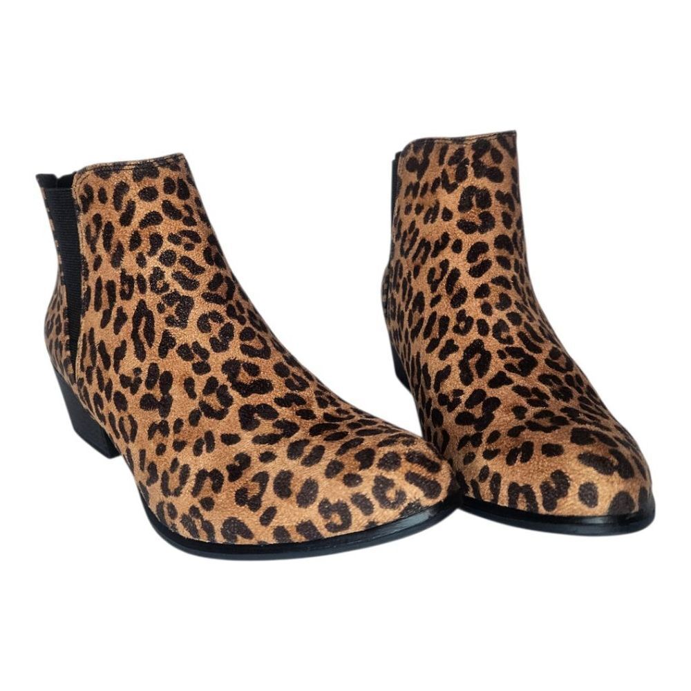 Esprit Leopard Print Ankle Booties Animal Print Chelsea Boot NWOB Faux Suede 8